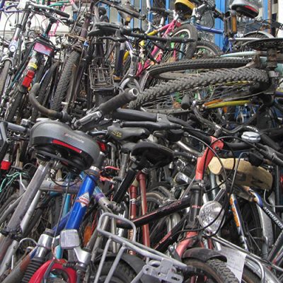 Schrotträder am Hauptbahnhof werden entfernt