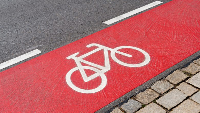 Weitere Rotmarkierungen für die Sicherheit von Radfahrenden