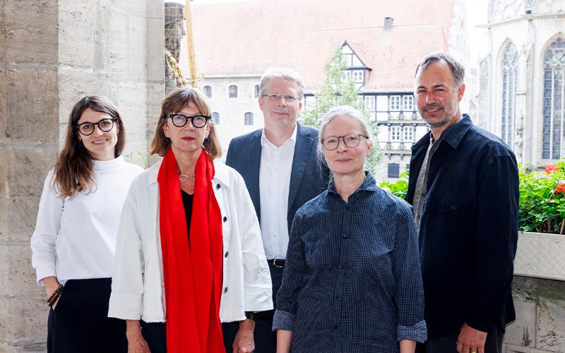 Der Gestaltungsbeirat der Stadt Braunschweig hat sich neu konstituiert und auf Einladung von Stadtbaurat Heinz-Georg Leuer seine regelmäßigen Beratungen aufgenommen. 