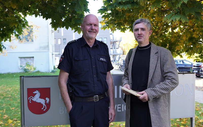 Bereits am 01.10. berichteten wir vom Alltagsmut eines Fahrradfahrers, der einem älteren Mann das Leben retten konnte.