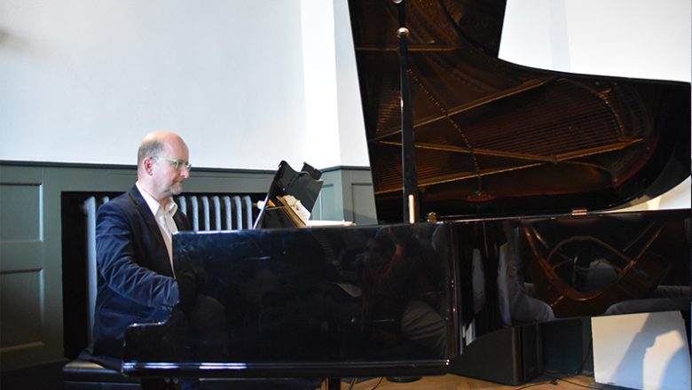 Opera Curiosa von und mit Burkhard Bauche im Lindenhof-Theater Braunschweig