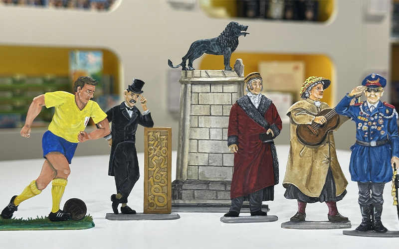 Von den Braunschweiger Originalen über Gauß bis hin zum Braunschweiger Löwe künftig in der Touristinfo, Kleine Burg 14, als handbemalte Zinnfiguren erhältlich.