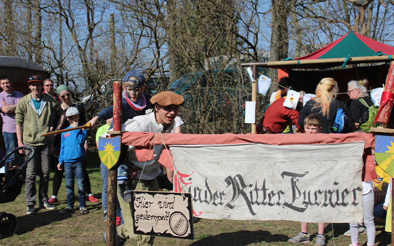 Am 05. und 06. April schlagen die Ritter des Landes ihre Zelte im Kennelbad Braunschweig auf und lassen die Besucher in die Zeit Heinrichs des Löwen eintauchen.