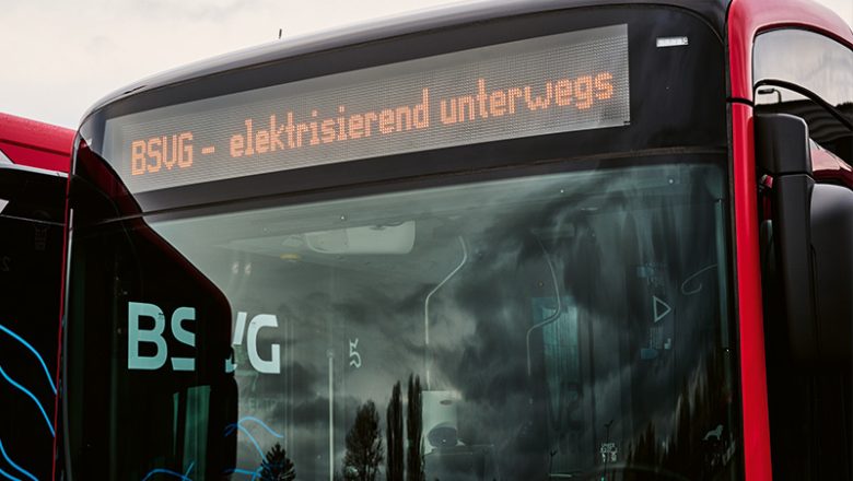 BSVG nimmt fünf neue E-Busse in Betrieb