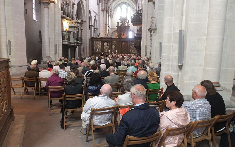 Weltbekannter Dresdner Kreuzchor beim 750. Jubiläum der Klosterkirche Riddagshausen. 