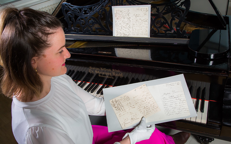 Das Städtische Museum Braunschweig hat als Schenkung eine Sammlung von 26 Briefen erhalten, die Clara Schumann an die Familie Grotrian schrieb.