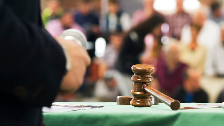 Zeugenaufruf: Raub in Bank