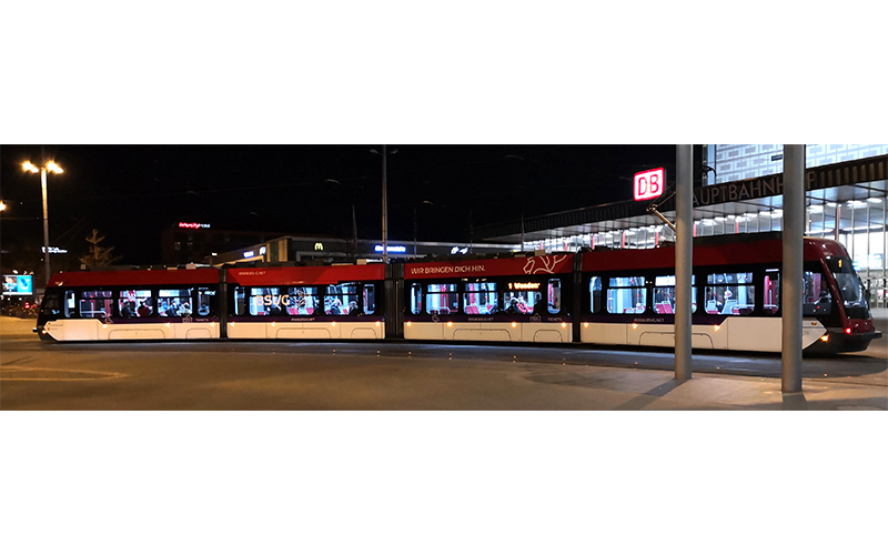 Die BSVG hat gemeinsam mit Eintracht Braunschweig Haltestellenansagen aufgenommen, die von Akteuren des Vereins eingesprochen wurden.