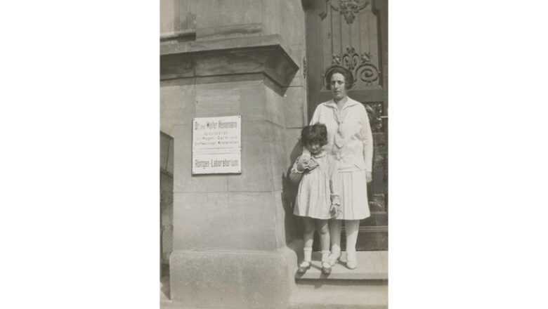 Auf dem Schreibtisch der Braunschweiger Löwe