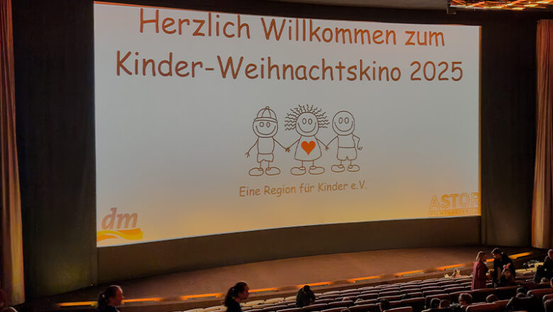 „Kinder-Weihnachtskino 2025“ begeistert über 380 kleine und große Gäste