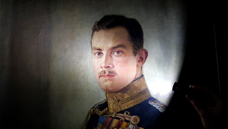 Taschenlampenführung für Familien im Schlossmuseum