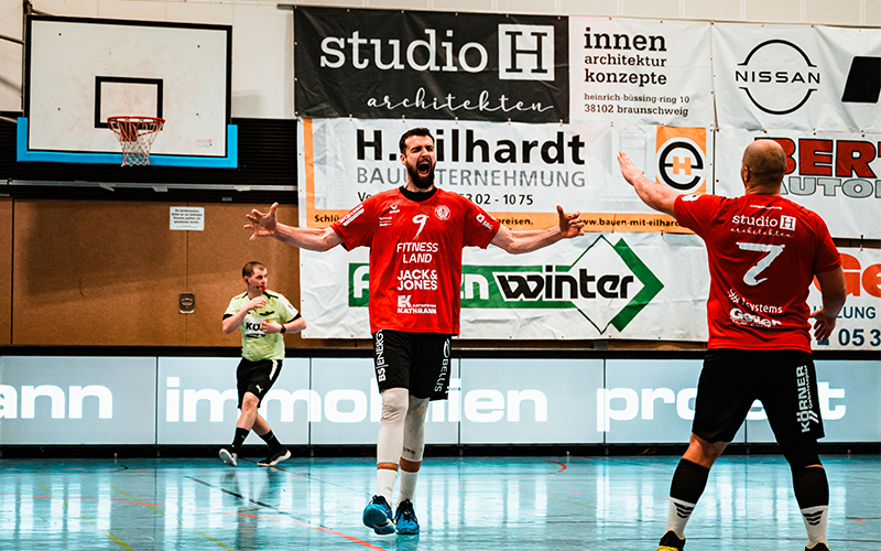 Vor ausverkaufter Halle setzt Drittligist MTV Braunschweig ein weiteres Ausrufezeichen.