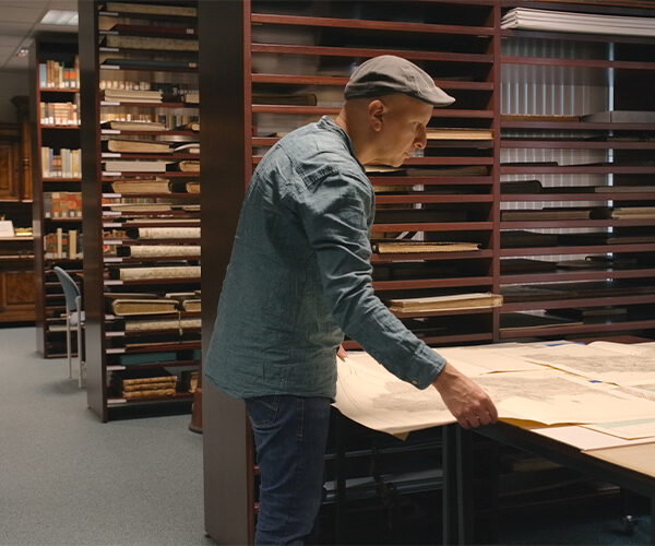 DOKfilm im Roten Saal zeigt „Wir, die Wolfs“