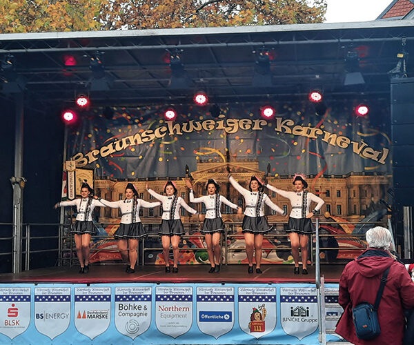 Die Löwenstadt feiert Karneval – fröhlich, bunt und sicher!