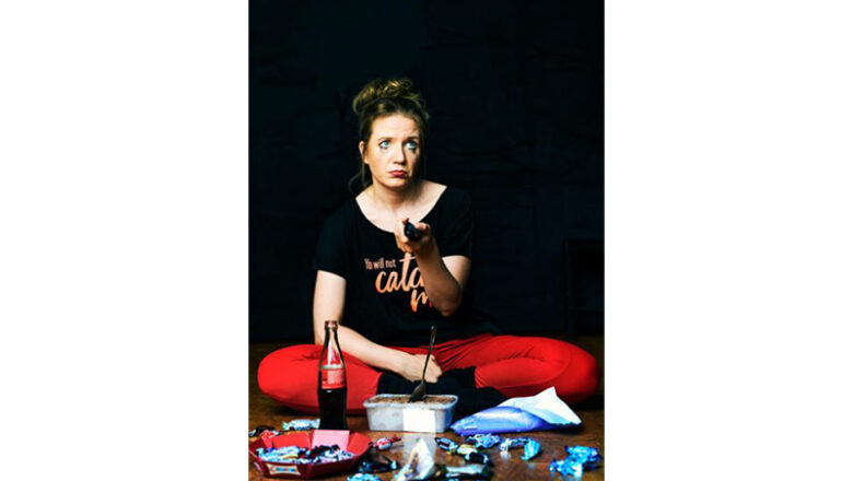 Komödie im Schimmelhof: Kirsten Lange mit  „halbnackte Bauarbeiter“