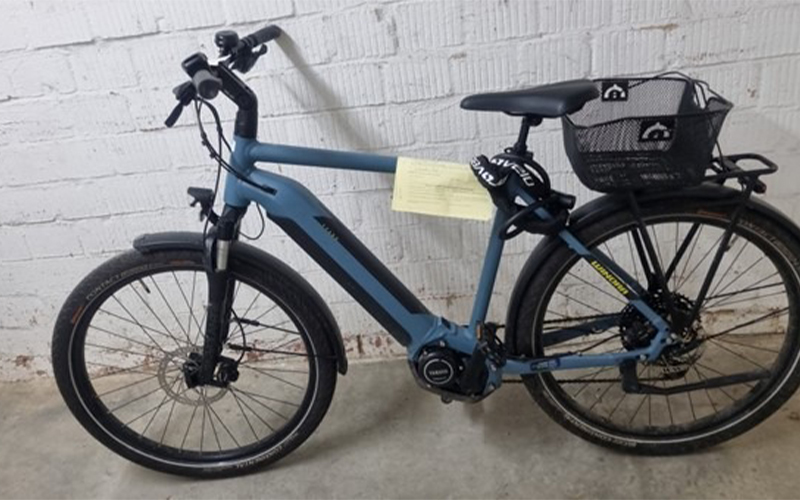 Bei einer Personenkontrolle stellten Polizeibeamte ein hochwertiges Fahrrad bei einem 40-jährigen Mann fest.