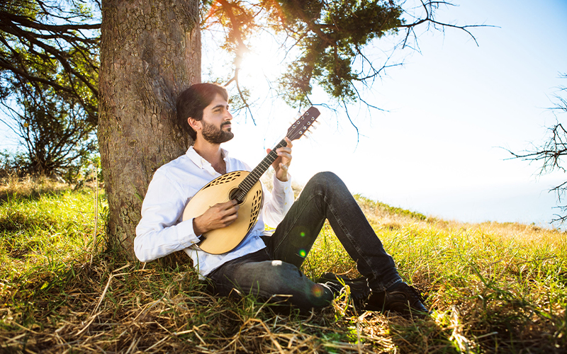 Zur Sonderausstellung „Mit eigener Stimme.75 Jahre Zentralratder Juden in Deutschland“