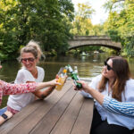 Saisonstart für Floßtouren und Stadtrundfahrten im Oldtimerbus