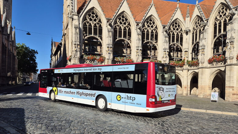 Mit Bus und Bahn zum Tanz in den Mai
