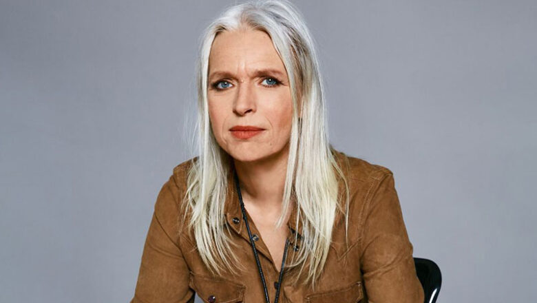 Autorin Annette Hess liest aus ihrem Roman „Deutsches Haus“