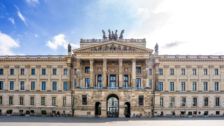 Christian Linker erhält den Friedrich-Gerstäcker-Preis für Jugendliteratur