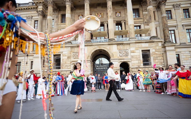 Sportliche Herausforderungen, eine Nacht im Museum und Aufführungen von Musical über Open-Air-Konzerte bis hin zu Theater: Im Juni wartet ein bunter Mix an Veranstaltungen auf Einheimische und Gäste in der City of Lions.