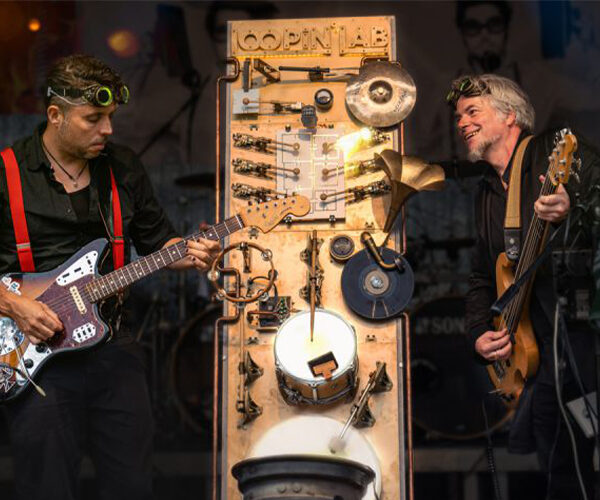 Loopin`Lab mit ihrer Steampunk-Maschine „Ghost“